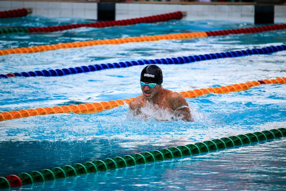Olympic champion opens second Ballarat swim school to tackle regional water safety