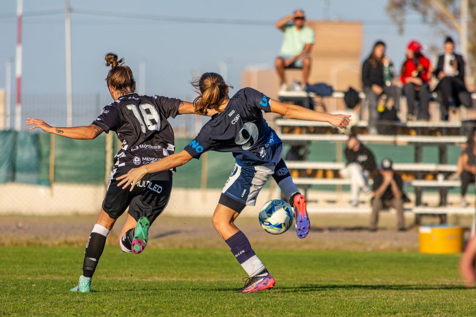 Ballarat Touch Football Leagues Open to All Fitness Levels Year-Round